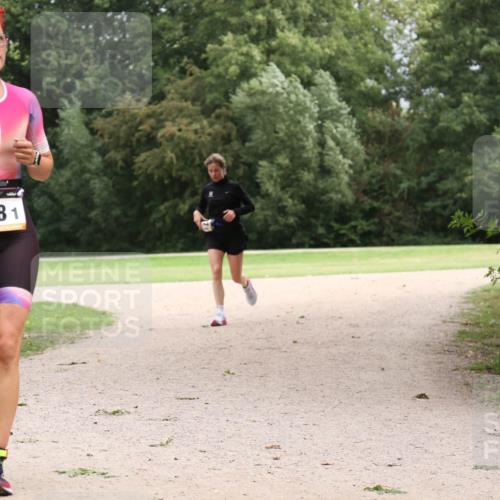 30.08.2026 - Elbe Triathlon Hamburg Antke Förster http://msf.ph/oto/10108205 30.08.2026 14:30:58 Laufen 1781 meine-sportfotos.de