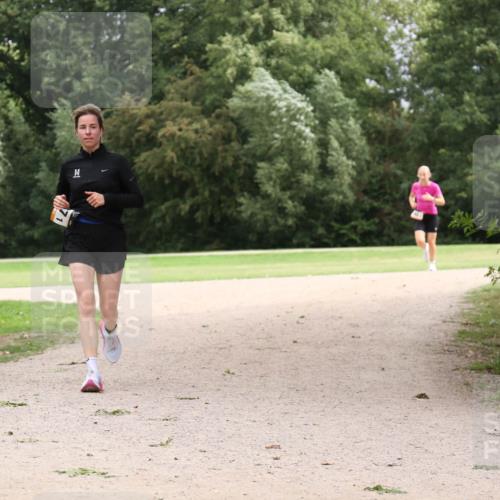 30.08.2026 - Elbe Triathlon Hamburg Antke Förster http://msf.ph/oto/10108211 30.08.2026 14:31:01 Laufen  meine-sportfotos.de