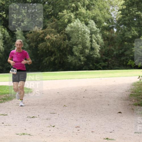 30.08.2026 - Elbe Triathlon Hamburg Antke Förster http://msf.ph/oto/10108223 30.08.2026 14:31:07 Laufen 451 meine-sportfotos.de