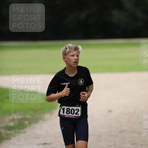 30.08.2026 - Elbe Triathlon Hamburg Antke Förster http://msf.ph/oto/10108228 30.08.2026 13:02:38 Laufen 20, 1802 meine-sportfotos.de