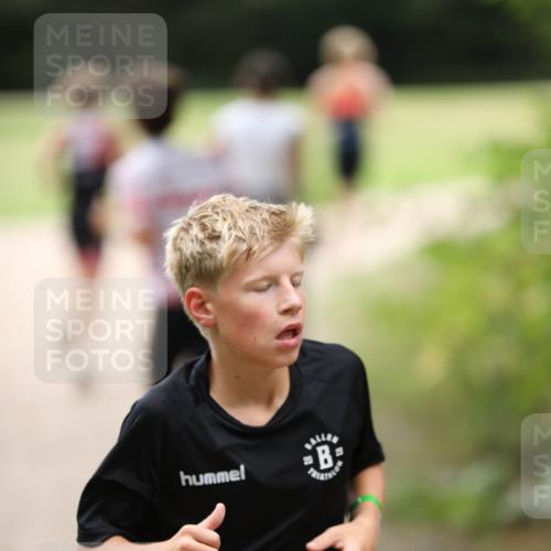30.08.2026 - Elbe Triathlon Hamburg Antke Förster http://msf.ph/oto/10108234 30.08.2026 13:02:39 Laufen 1802 meine-sportfotos.de