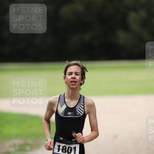 30.08.2026 - Elbe Triathlon Hamburg Antke Förster http://msf.ph/oto/10108240 30.08.2026 13:02:44 Laufen 3, 00, 1801 meine-sportfotos.de