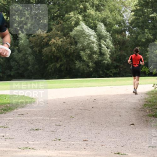 30.08.2026 - Elbe Triathlon Hamburg Antke Förster http://msf.ph/oto/10108243 30.08.2026 14:31:28 Laufen 2026 meine-sportfotos.de