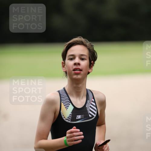 30.08.2026 - Elbe Triathlon Hamburg Antke Förster http://msf.ph/oto/10108244 30.08.2026 13:02:45 Laufen 3, 1801, 23 meine-sportfotos.de