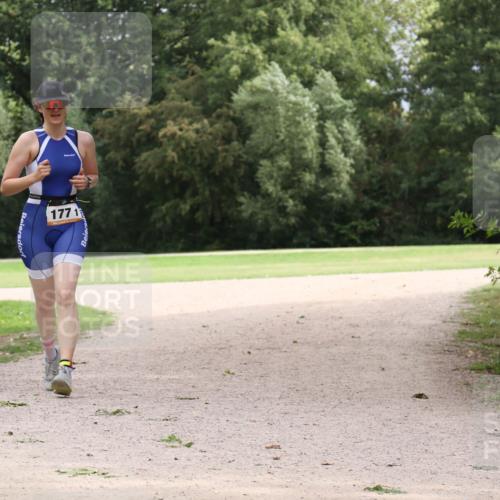 30.08.2026 - Elbe Triathlon Hamburg Antke Förster http://msf.ph/oto/10108251 30.08.2026 14:31:45 Laufen 1771 meine-sportfotos.de