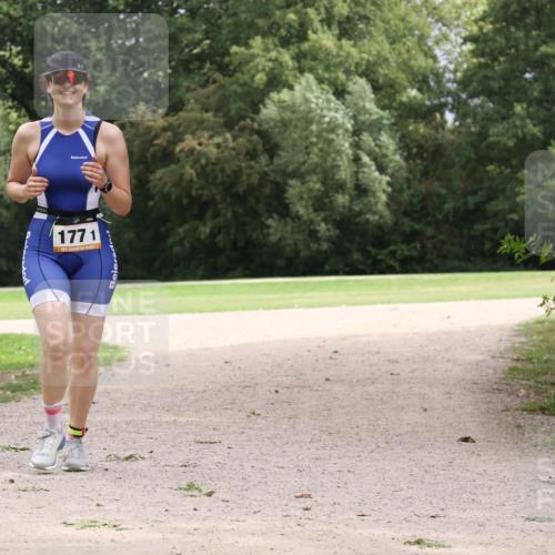 30.08.2026 - Elbe Triathlon Hamburg Antke Förster http://msf.ph/oto/10108253 30.08.2026 14:31:46 Laufen 1771 meine-sportfotos.de