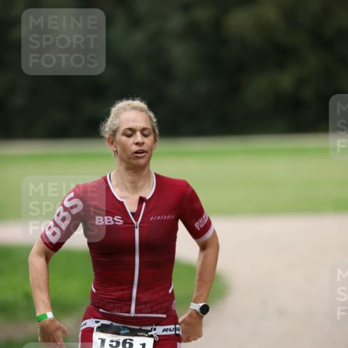 30.08.2026 - Elbe Triathlon Hamburg Antke Förster http://msf.ph/oto/10108254 30.08.2026 14:23:03 Laufen 1561 meine-sportfotos.de