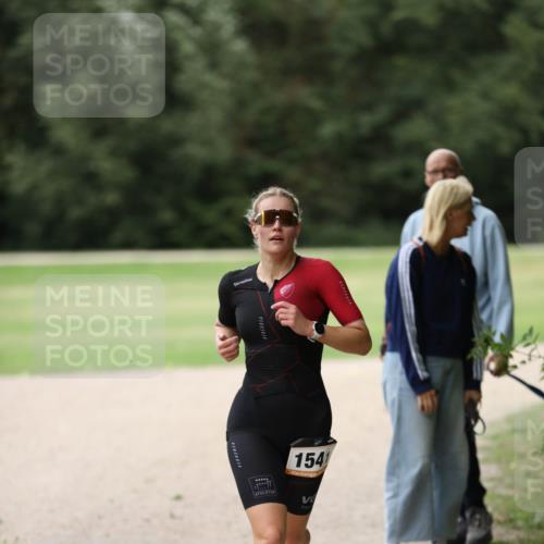 30.08.2026 - Elbe Triathlon Hamburg Antke Förster http://msf.ph/oto/10108264 30.08.2026 14:23:16 Laufen 154 meine-sportfotos.de