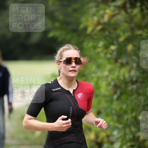 30.08.2026 - Elbe Triathlon Hamburg Antke Förster http://msf.ph/oto/10108270 30.08.2026 14:23:18 Laufen 1541 meine-sportfotos.de