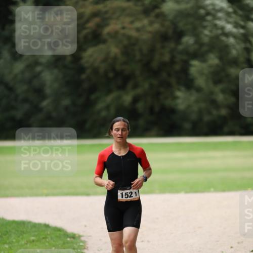 30.08.2026 - Elbe Triathlon Hamburg Antke Förster http://msf.ph/oto/10108296 30.08.2026 14:24:40 Laufen 1521 meine-sportfotos.de
