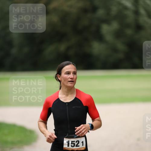 30.08.2026 - Elbe Triathlon Hamburg Antke Förster http://msf.ph/oto/10108302 30.08.2026 14:24:42 Laufen 1521 meine-sportfotos.de