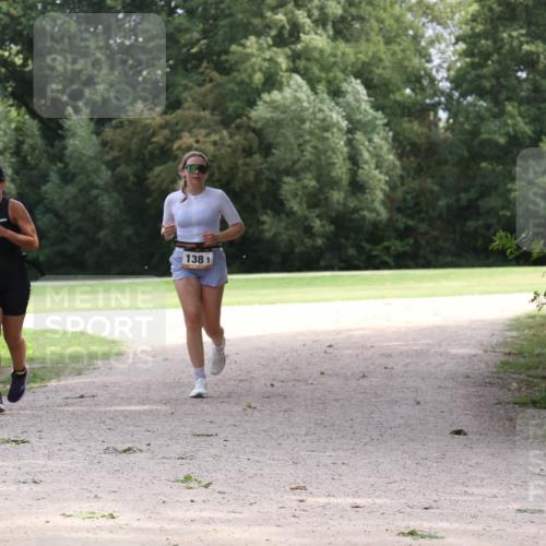 30.08.2026 - Elbe Triathlon Hamburg Antke Förster http://msf.ph/oto/10108311 30.08.2026 14:34:04 Laufen 1381 meine-sportfotos.de