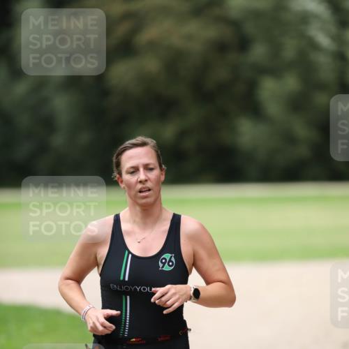30.08.2026 - Elbe Triathlon Hamburg Antke Förster http://msf.ph/oto/10108314 30.08.2026 14:25:07 Laufen 96, 96 meine-sportfotos.de