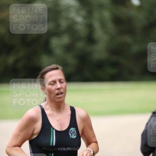 30.08.2026 - Elbe Triathlon Hamburg Antke Förster http://msf.ph/oto/10108316 30.08.2026 14:25:08 Laufen 96 meine-sportfotos.de