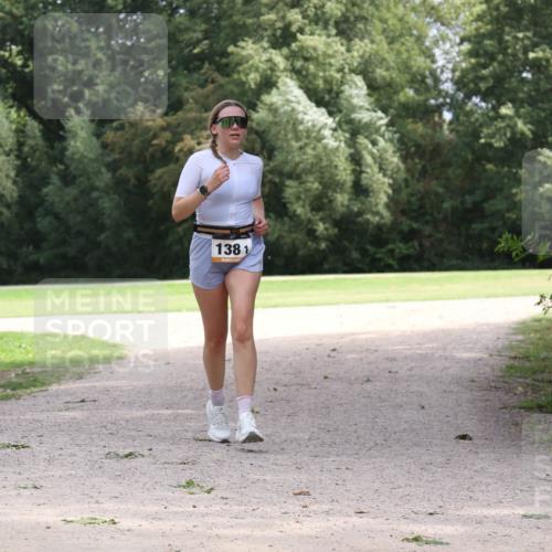 30.08.2026 - Elbe Triathlon Hamburg Antke Förster http://msf.ph/oto/10108317 30.08.2026 14:34:06 Laufen 1381 meine-sportfotos.de
