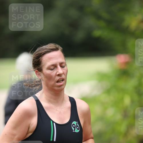 30.08.2026 - Elbe Triathlon Hamburg Antke Förster http://msf.ph/oto/10108318 30.08.2026 14:25:09 Laufen 96, 996 meine-sportfotos.de
