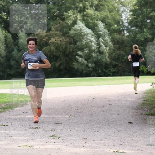 30.08.2026 - Elbe Triathlon Hamburg Antke Förster http://msf.ph/oto/10108331 30.08.2026 14:34:22 Laufen 14 meine-sportfotos.de