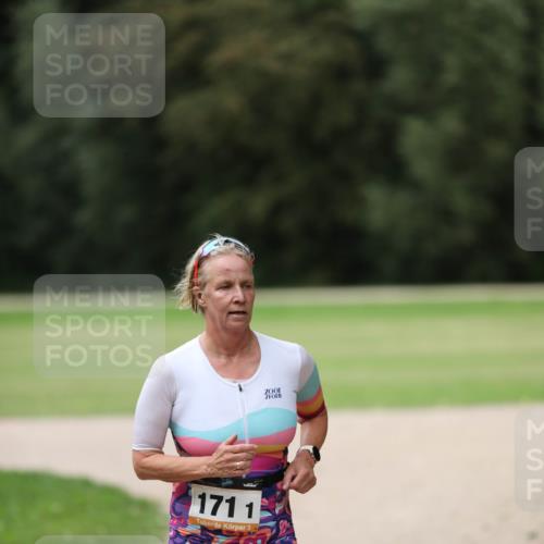 30.08.2026 - Elbe Triathlon Hamburg Antke Förster http://msf.ph/oto/10108342 30.08.2026 14:25:38 Laufen 171, 1, 3 meine-sportfotos.de