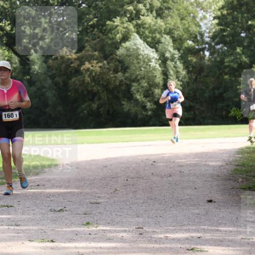 30.08.2026 - Elbe Triathlon Hamburg Antke Förster http://msf.ph/oto/10108345 30.08.2026 14:36:59 Laufen 1601 meine-sportfotos.de