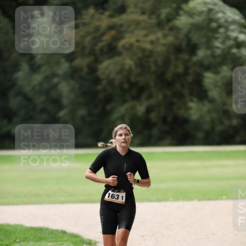 30.08.2026 - Elbe Triathlon Hamburg Antke Förster http://msf.ph/oto/10108348 30.08.2026 14:26:02 Laufen 1631 meine-sportfotos.de