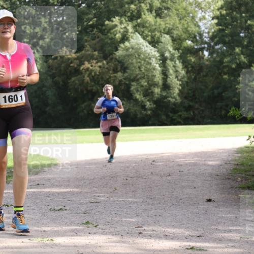 30.08.2026 - Elbe Triathlon Hamburg Antke Förster http://msf.ph/oto/10108351 30.08.2026 14:37:01 Laufen 1601, 1331 meine-sportfotos.de
