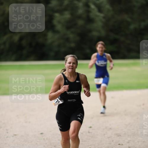30.08.2026 - Elbe Triathlon Hamburg Antke Förster http://msf.ph/oto/10108360 30.08.2026 14:26:13 Laufen 3, 50, 3, 200 meine-sportfotos.de