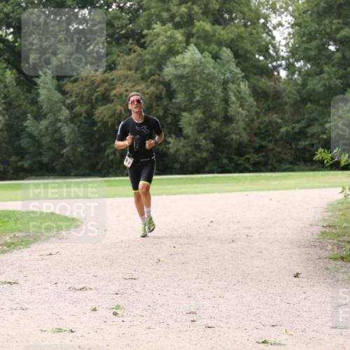 30.08.2026 - Elbe Triathlon Hamburg Antke Förster http://msf.ph/oto/10108381 30.08.2026 14:53:09 Laufen 92 meine-sportfotos.de