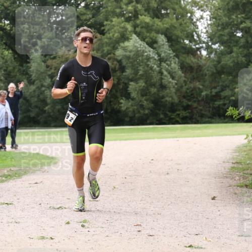 30.08.2026 - Elbe Triathlon Hamburg Antke Förster http://msf.ph/oto/10108387 30.08.2026 14:53:11 Laufen 92 meine-sportfotos.de