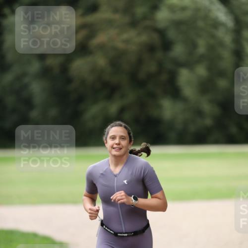 30.08.2026 - Elbe Triathlon Hamburg Antke Förster http://msf.ph/oto/10108390 30.08.2026 14:26:55 Laufen  meine-sportfotos.de