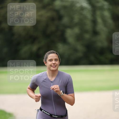 30.08.2026 - Elbe Triathlon Hamburg Antke Förster http://msf.ph/oto/10108392 30.08.2026 14:26:56 Laufen  meine-sportfotos.de