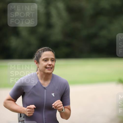 30.08.2026 - Elbe Triathlon Hamburg Antke Förster http://msf.ph/oto/10108394 30.08.2026 14:26:57 Laufen  meine-sportfotos.de