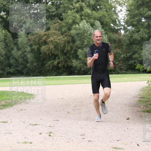 30.08.2026 - Elbe Triathlon Hamburg Antke Förster http://msf.ph/oto/10108395 30.08.2026 14:54:54 Laufen  meine-sportfotos.de