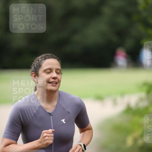 30.08.2026 - Elbe Triathlon Hamburg Antke Förster http://msf.ph/oto/10108396 30.08.2026 14:26:57 Laufen  meine-sportfotos.de