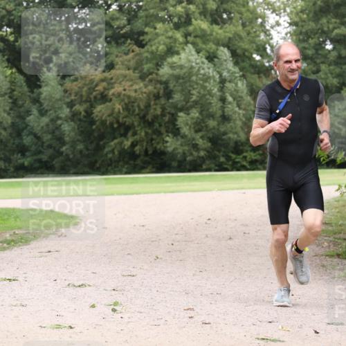 30.08.2026 - Elbe Triathlon Hamburg Antke Förster http://msf.ph/oto/10108397 30.08.2026 14:54:54 Laufen  meine-sportfotos.de