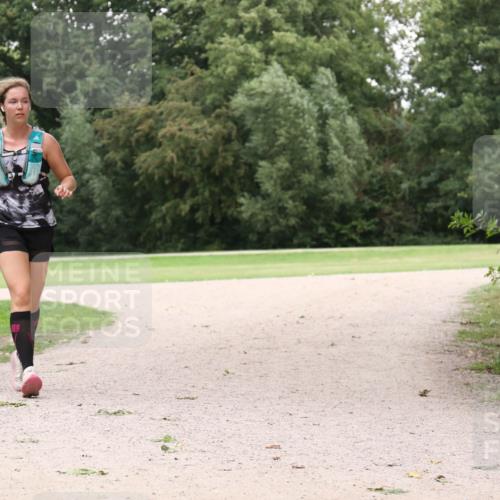 30.08.2026 - Elbe Triathlon Hamburg Antke Förster http://msf.ph/oto/10108405 30.08.2026 14:57:41 Laufen  meine-sportfotos.de