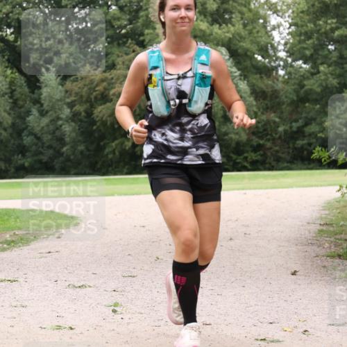 30.08.2026 - Elbe Triathlon Hamburg Antke Förster http://msf.ph/oto/10108411 30.08.2026 14:57:43 Laufen  meine-sportfotos.de