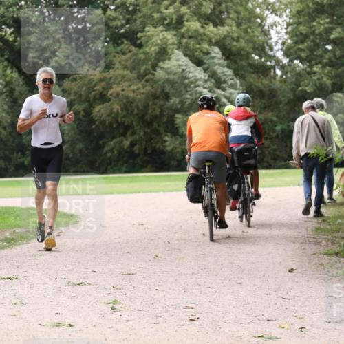 30.08.2026 - Elbe Triathlon Hamburg Antke Förster http://msf.ph/oto/10108415 30.08.2026 14:58:16 Laufen  meine-sportfotos.de
