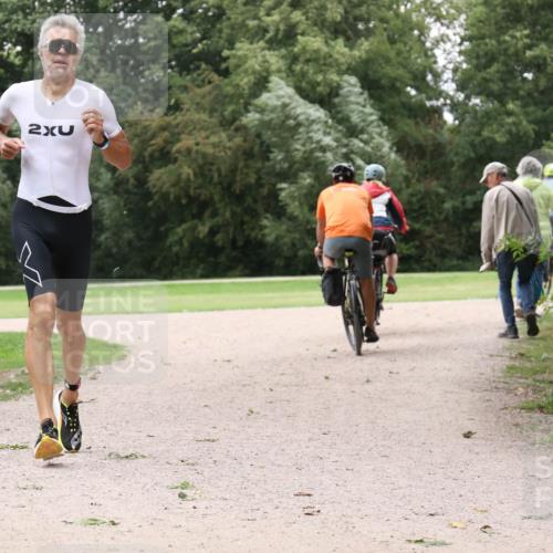 30.08.2026 - Elbe Triathlon Hamburg Antke Förster http://msf.ph/oto/10108419 30.08.2026 14:58:18 Laufen 2 meine-sportfotos.de