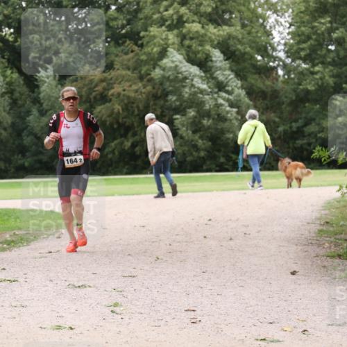 30.08.2026 - Elbe Triathlon Hamburg Antke Förster http://msf.ph/oto/10108437 30.08.2026 14:58:28 Laufen 164, 2 meine-sportfotos.de