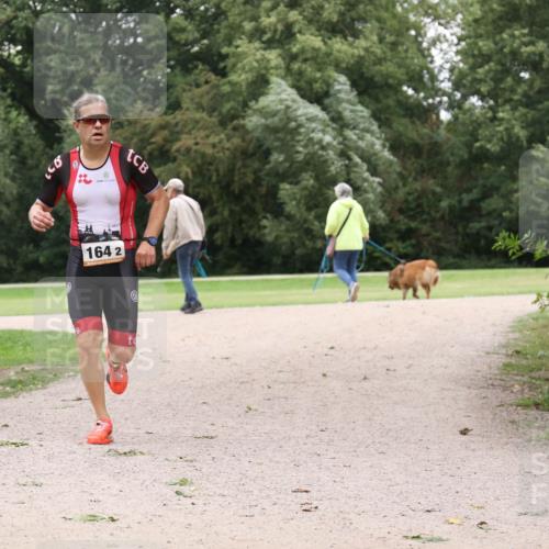 30.08.2026 - Elbe Triathlon Hamburg Antke Förster http://msf.ph/oto/10108441 30.08.2026 14:58:29 Laufen 164, 2 meine-sportfotos.de