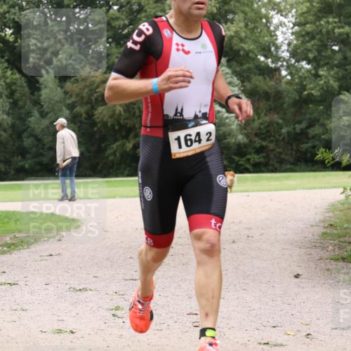30.08.2026 - Elbe Triathlon Hamburg Antke Förster http://msf.ph/oto/10108447 30.08.2026 14:58:30 Laufen 854, 1642 meine-sportfotos.de
