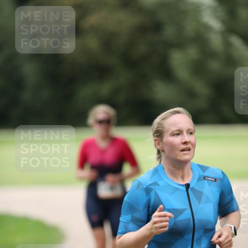 30.08.2026 - Elbe Triathlon Hamburg Antke Förster http://msf.ph/oto/10108448 30.08.2026 14:28:18 Laufen  meine-sportfotos.de