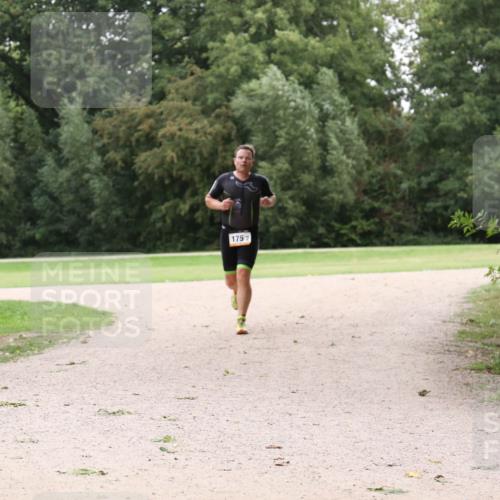 30.08.2026 - Elbe Triathlon Hamburg Antke Förster http://msf.ph/oto/10108449 30.08.2026 14:59:13 Laufen 175, 2 meine-sportfotos.de