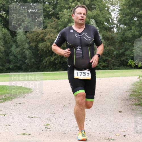 30.08.2026 - Elbe Triathlon Hamburg Antke Förster http://msf.ph/oto/10108459 30.08.2026 14:59:16 Laufen 1752 meine-sportfotos.de