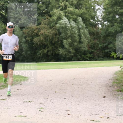 30.08.2026 - Elbe Triathlon Hamburg Antke Förster http://msf.ph/oto/10108461 30.08.2026 15:00:39 Laufen 176, 2 meine-sportfotos.de