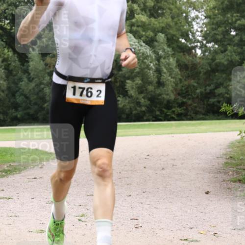 30.08.2026 - Elbe Triathlon Hamburg Antke Förster http://msf.ph/oto/10108469 30.08.2026 15:00:41 Laufen 1762 meine-sportfotos.de