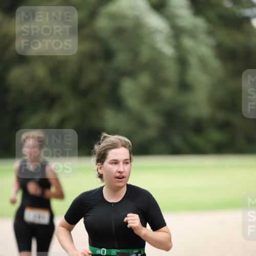 30.08.2026 - Elbe Triathlon Hamburg Antke Förster http://msf.ph/oto/10108482 30.08.2026 14:28:49 Laufen 1731 meine-sportfotos.de