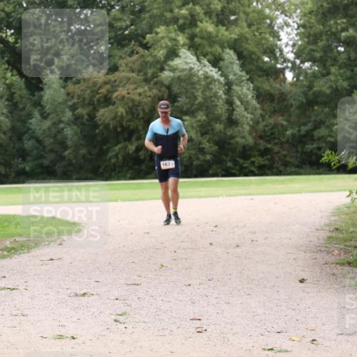 30.08.2026 - Elbe Triathlon Hamburg Antke Förster http://msf.ph/oto/10108483 30.08.2026 15:01:43 Laufen 1632 meine-sportfotos.de