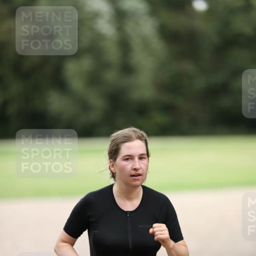 30.08.2026 - Elbe Triathlon Hamburg Antke Förster http://msf.ph/oto/10108484 30.08.2026 14:28:49 Laufen 173 meine-sportfotos.de