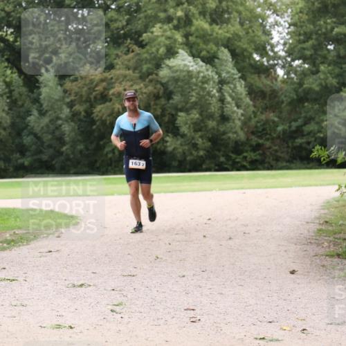 30.08.2026 - Elbe Triathlon Hamburg Antke Förster http://msf.ph/oto/10108485 30.08.2026 15:01:44 Laufen 163, 2 meine-sportfotos.de